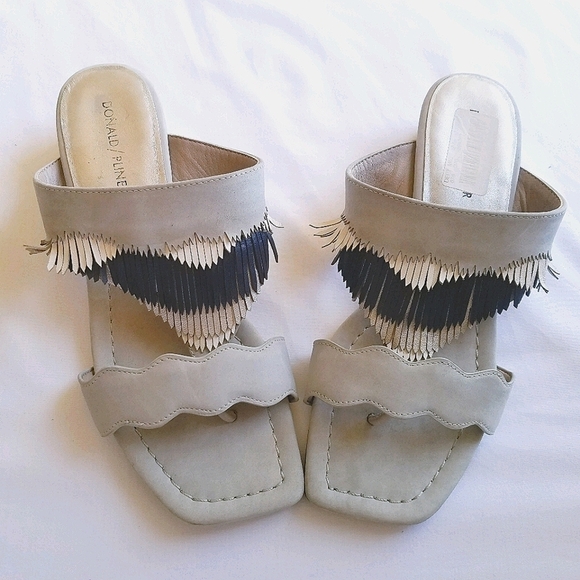 🌸 Donald J Pliner | Mint Suede Darcie Sand - Picture 1 of 8